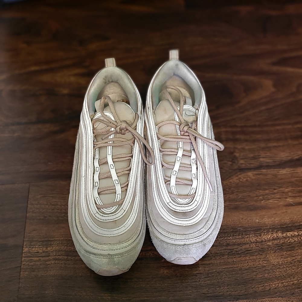Women nike shoes, size 10